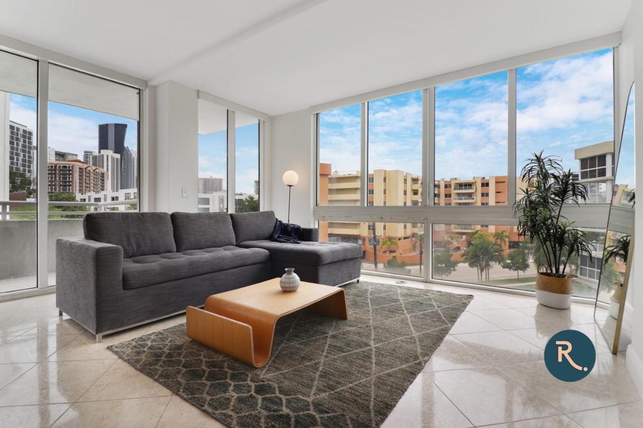 Roami At Sunny Isles Apartman Miami Beach Kültér fotó